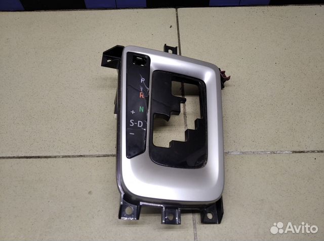 Накладка (кузов внутри) Fortuner 2015