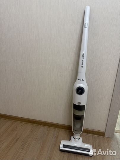 Вертикальный пылесос Breville V360