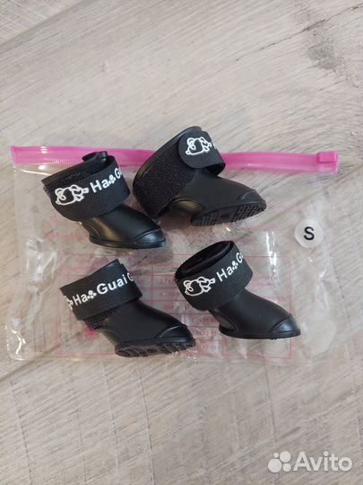 Обувь для маленьких собак