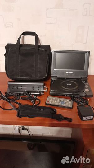 Портативный DVD плеер Hyundai
