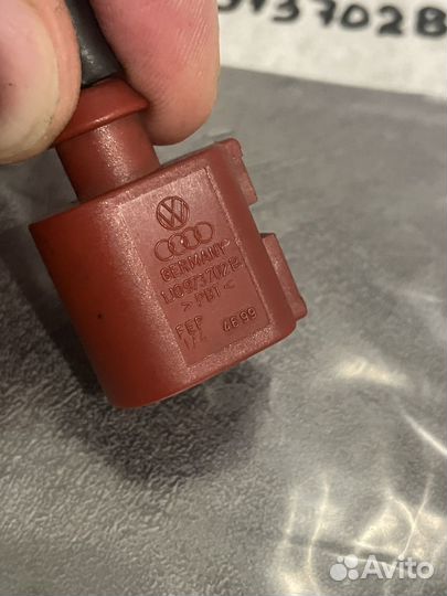 Разъем 1J0973702B VAG