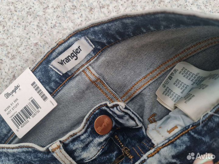 Джинсы Wrangler, рубашка Westland, оригинал
