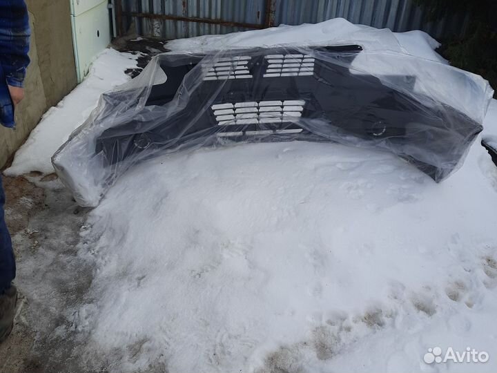 Бампер передний