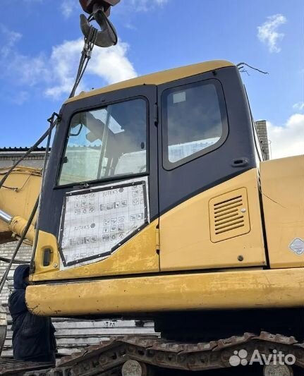 Кабина Komatsu PC 200-7 / PC 300-7