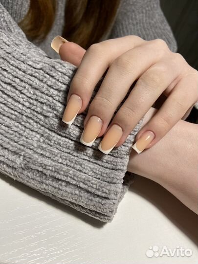 Наращивание ногтей