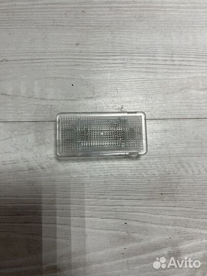 Плафон подсветки салона Bmw F11