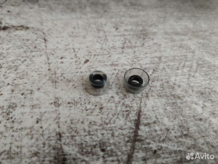 Фирменные разные насадки (амбушюры) для наушников