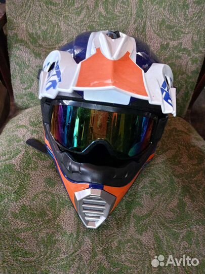 Кроссовый шлем с очками
