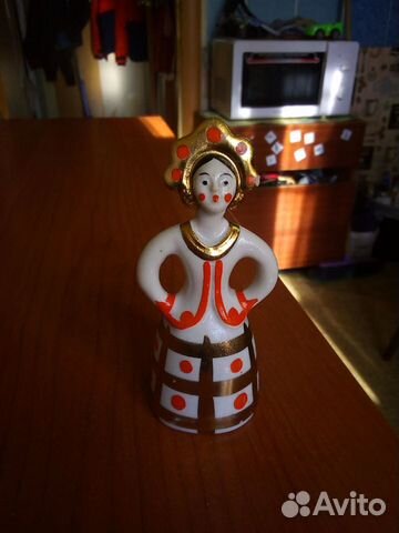 Статуэтка барышня