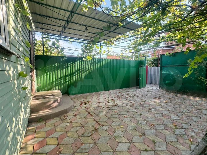 3-к. квартира, 90 м², 1/2 эт.