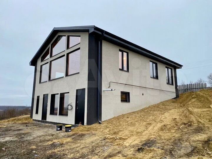 Дом 180 м² на участке 11 сот.