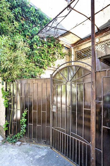 2-к. квартира, 58 м², 1/2 эт.