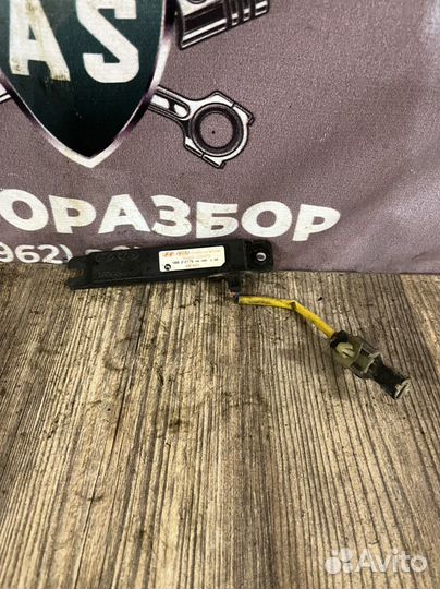 Антенна смарт ключ Kia quoris 3.8