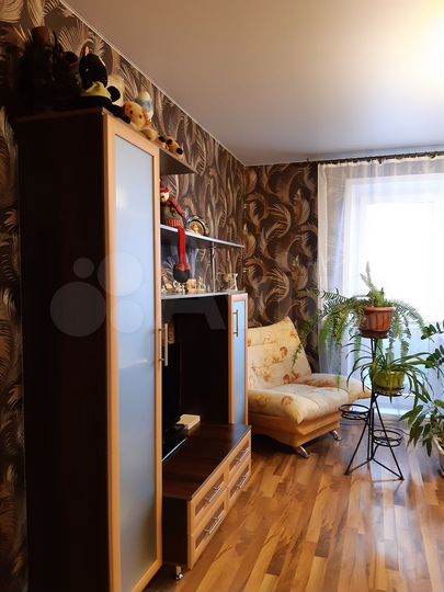 2-к. квартира, 54 м², 3/9 эт.