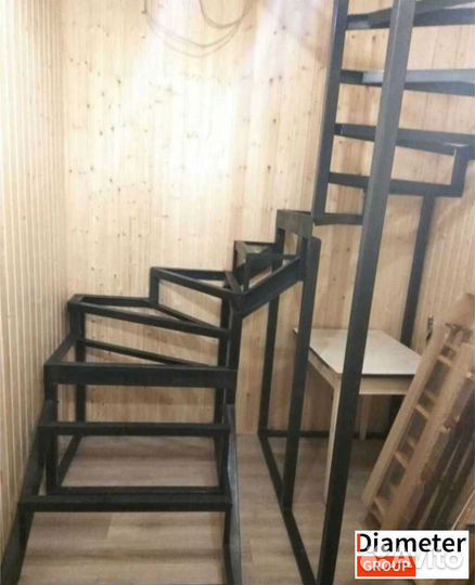 Установка широкой лестницы между этажами