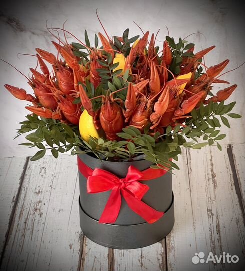 Съедобные букеты для мудчин из раков и крабов