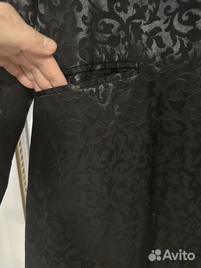 Пиджаки и жакеты женские