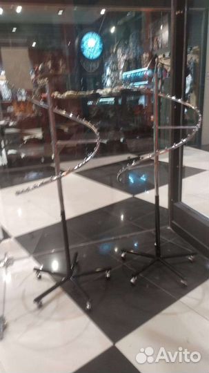 Вешало спираль стойка для одежды напольная