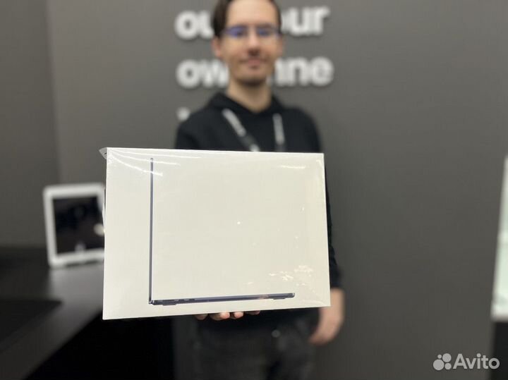 MacBook Air 13 M2 8/256GB