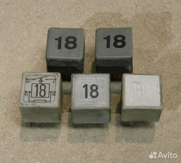 Реле универсальное 18 Passat B3