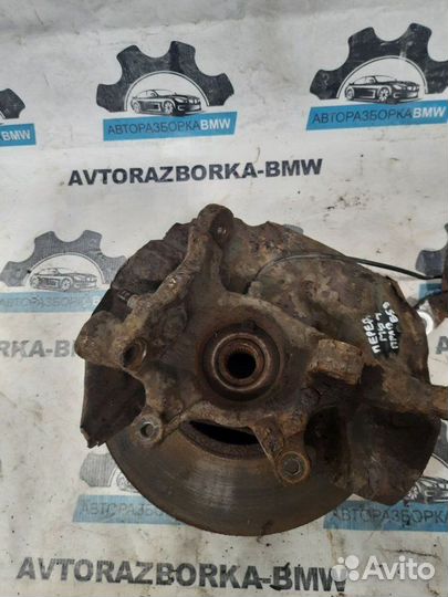 Кулак поворотный передний правый Bmw X5 E53 M54B30