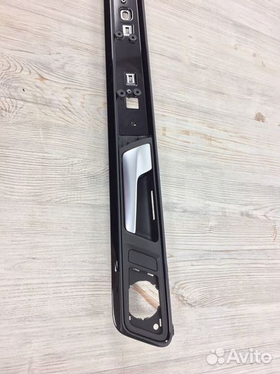 Ручка двери внутренняя задняя левая Vw Touareg 7P