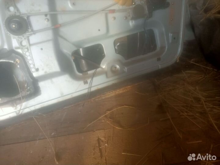 Дверь передняя левая ваз 2110