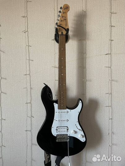 Электро гитара yamaha pacifica 012