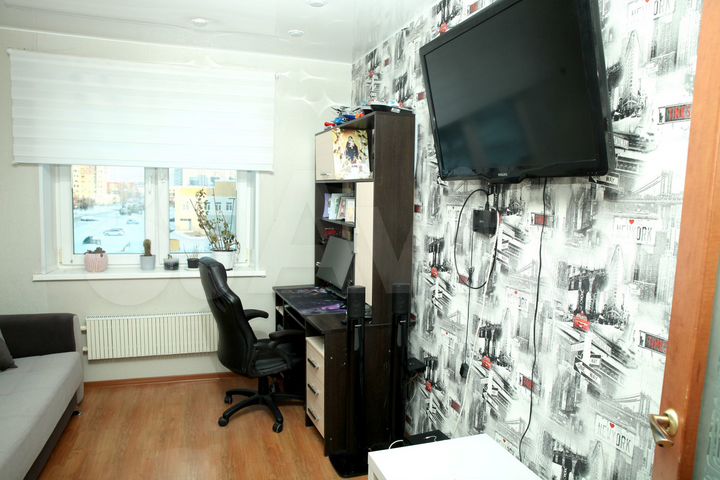 2-к. квартира, 54 м², 5/10 эт.