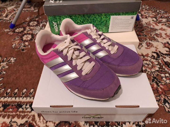 Кроссовки б/у