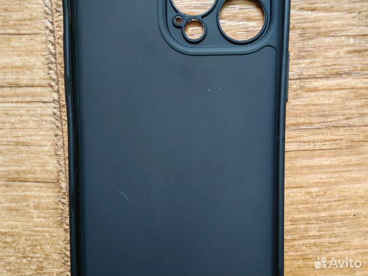 Чехол на iPhone 14