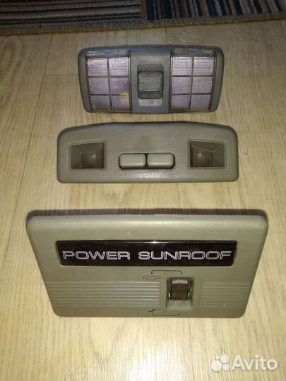 Светильник салона Mitsubishi Pajero 2