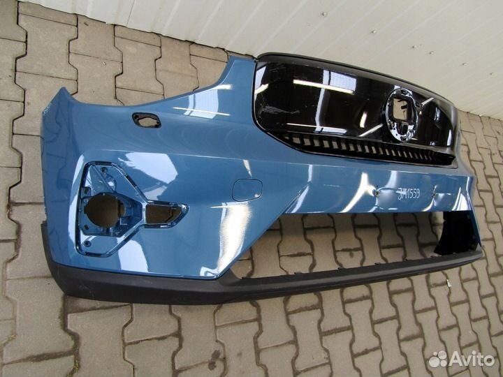 Бампер передний Volvo XC40