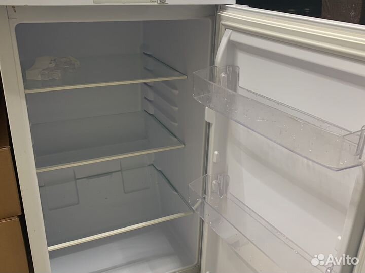 Холодильник Бирюса