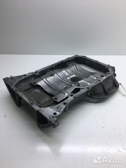 Поддон Toyota Harrier MCU10W 1mzfe