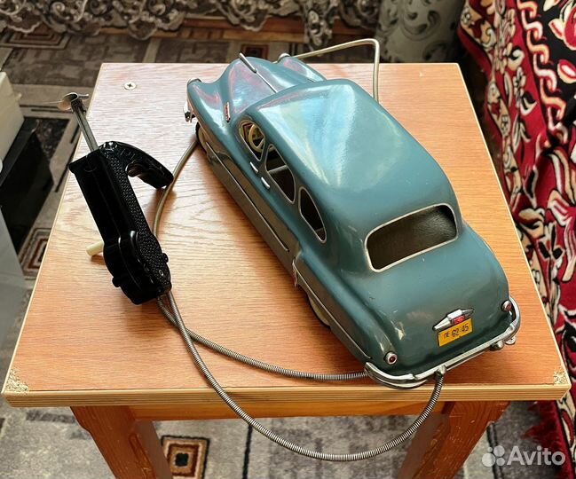 Игрушка СССР машина Газ 12,Зим