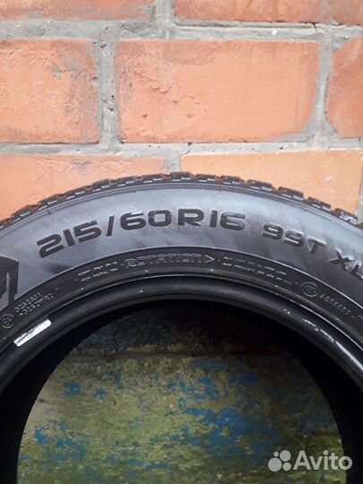 Nokian Tyres Hakkapeliitta 8 215/60 R16