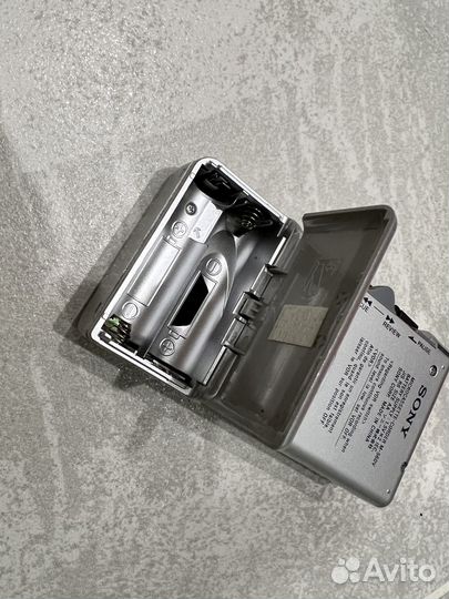 Диктофон Sony M-560V