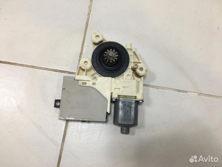 Моторчик стеклоподъемника Ford Focus 2 CB4 2008-20