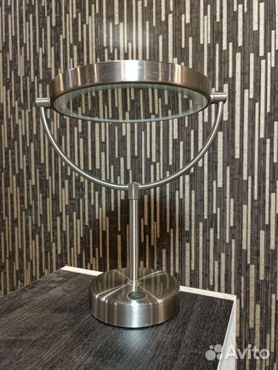 Зеркало настольное-косметическое с подсветкой