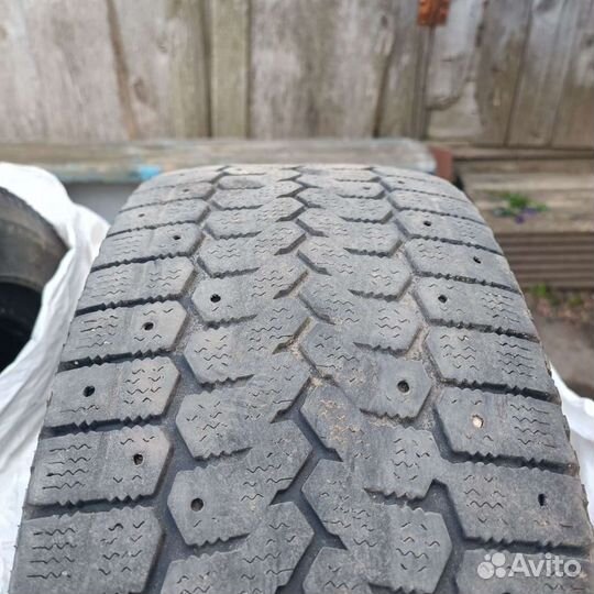 Yokohama Ice Guard Stud IG55 205/55 R16