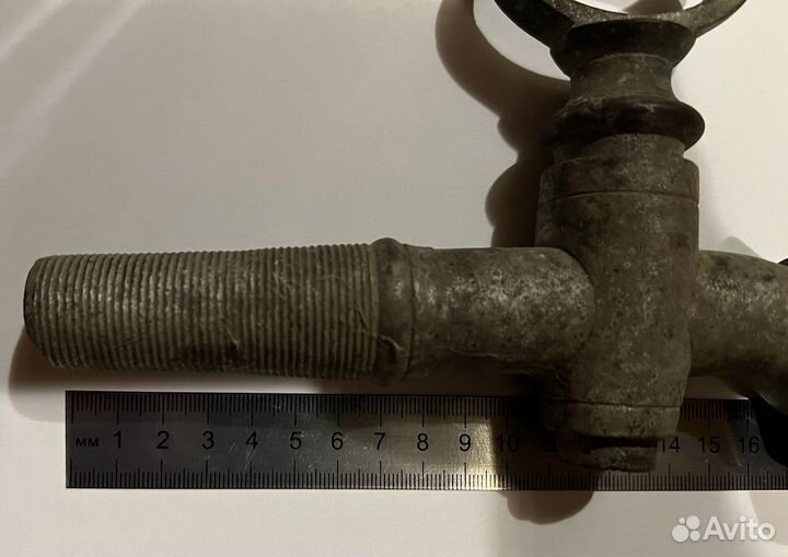 Кран для дубовой бочки