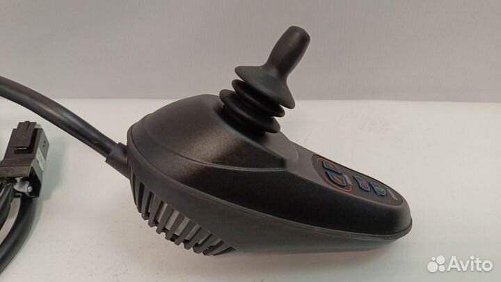 Пульт (джойстик) для инвалидной коляски D51161.02