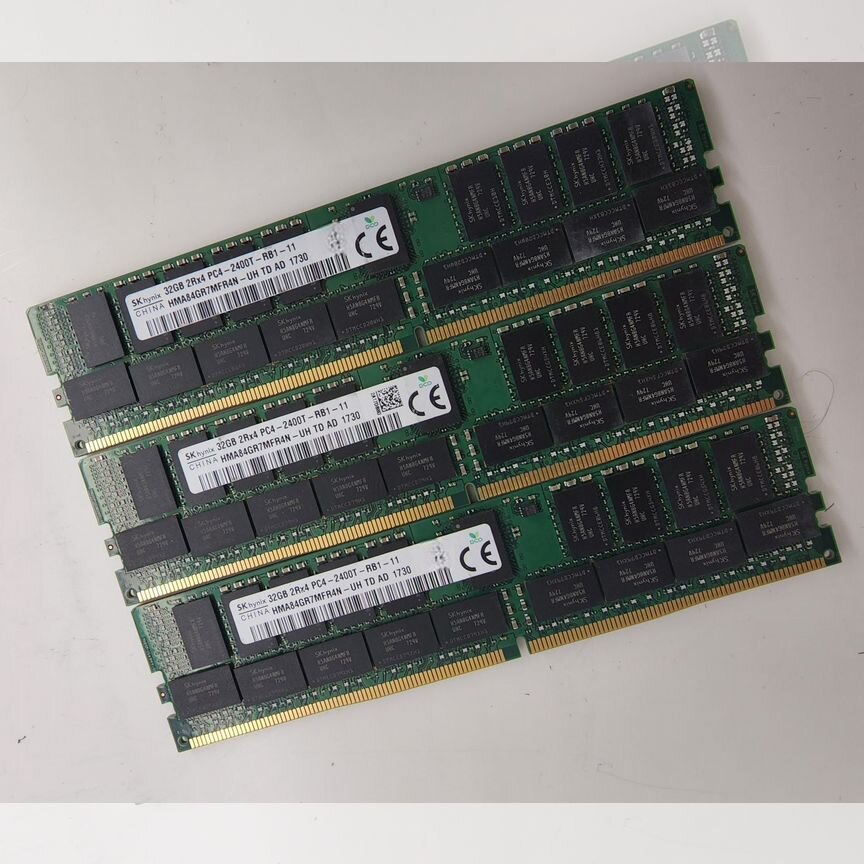 [HMA84GR7MFR4N-UH] Hynix 2400мгц 32gb Ecc) Ddr4 Hma84gr7mfr4n-Uh