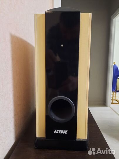 Активный сабвуфер BBK Vantage