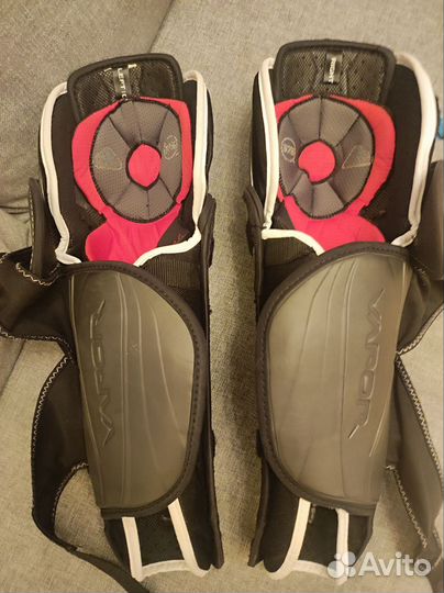 Щитки хоккейные размер 15.38