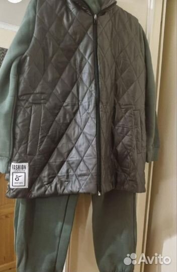 Женский спортивный костюм тройка