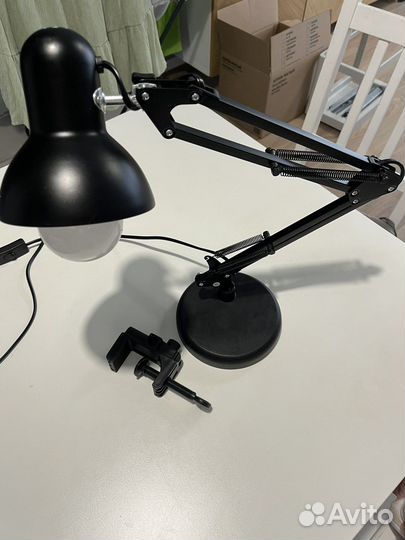 Лампа настольная