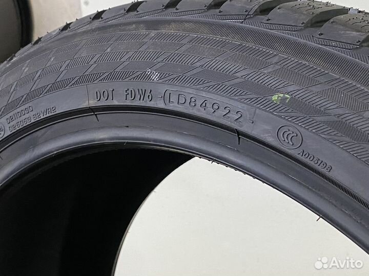 Yokohama W.Drive V905 275/40 R21 и 315/35 R21 111W