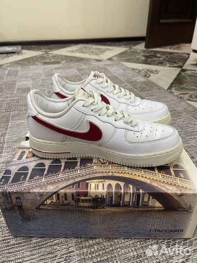 Nike air force 1'07 red /white